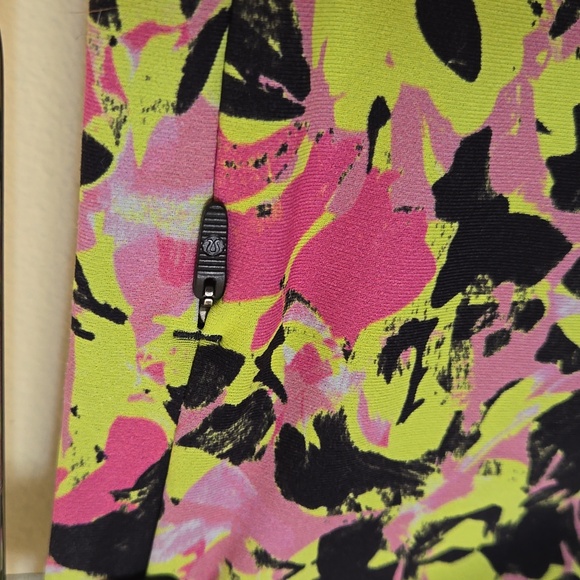 size 6 Lululemon Pants - Picture 2 of 5